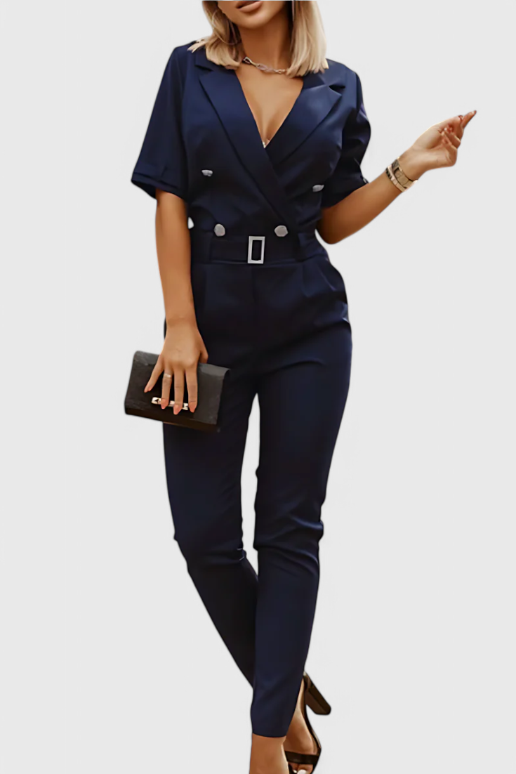 Mono con Elegancia Sin Esfuerzo