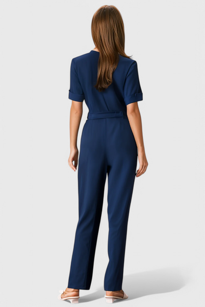 Mono con Elegancia Sin Esfuerzo